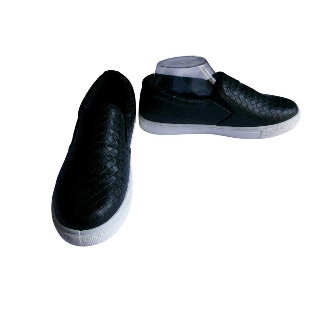 Pierre Dumas Traveler 24 Womens 9 Black Woven Slip On Sneakers White Sole